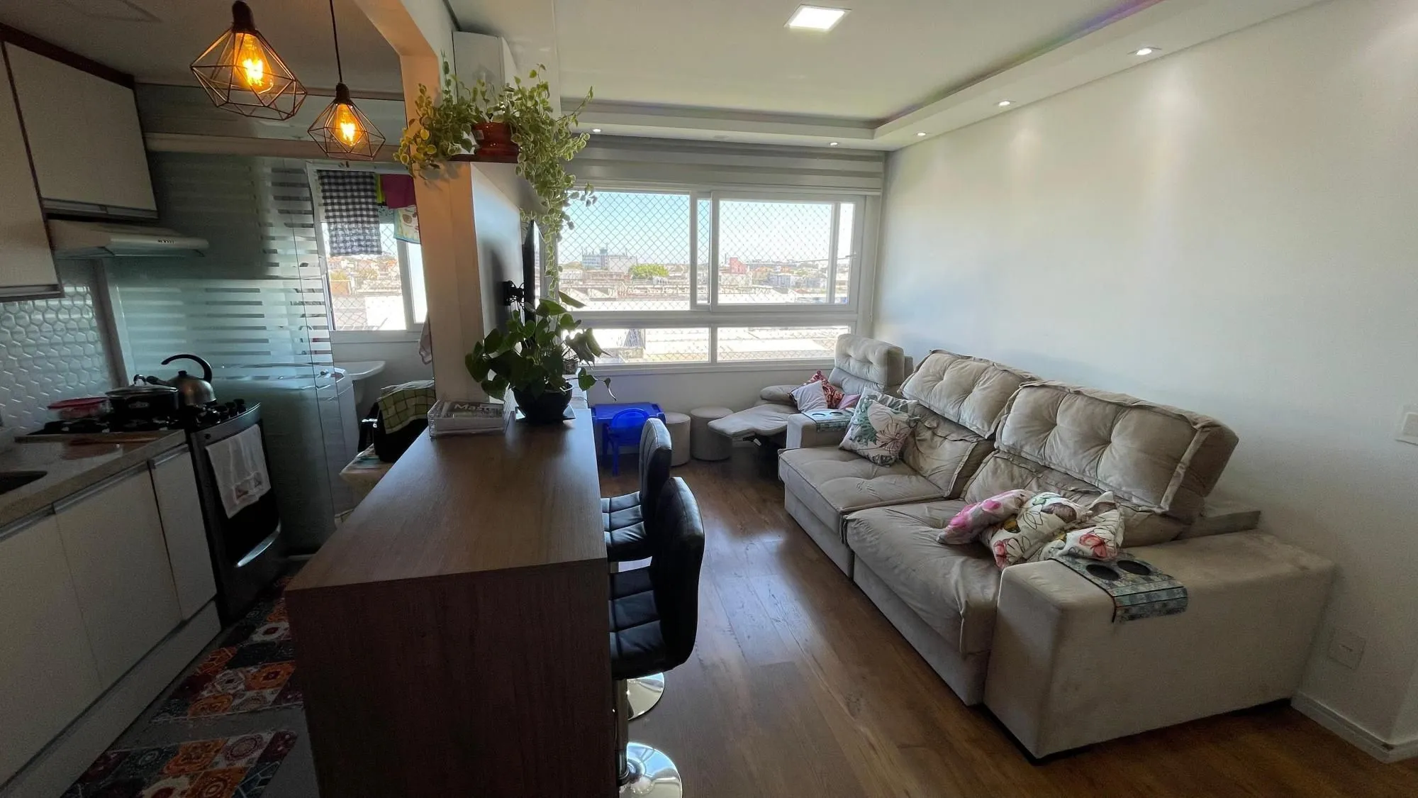 Imagem Apartamento 3 dormitórios, 1 suíte, semi-mobiliado com lazer completo - 76m²