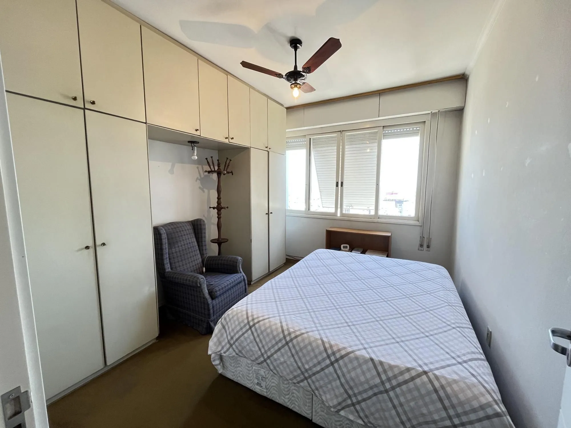 Imagem Apartamento de 3 quartos, suíte e 1 vaga de garagem no bairro Independência POA