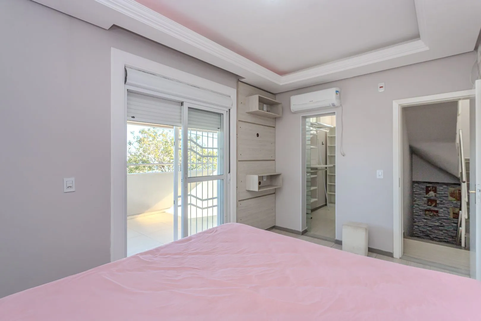 Imagem Casa sobrado no Morro Santana de 2 dormitórios e 2 vagas
