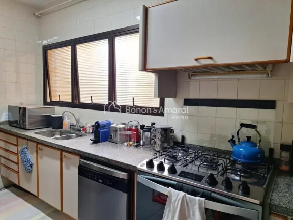 Imagem Localizado em um dos endereços mais nobres da cidade, este apartamento no Edifício Praia da Barra ...