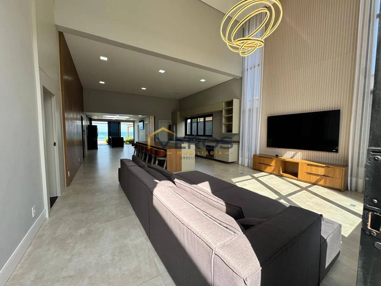 Imagem Casa pé na areia na Praia da Cocanha - Caraguatatuba