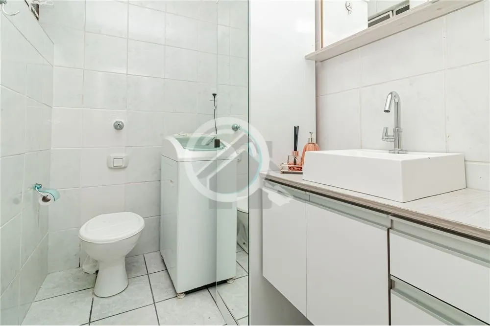 Imagem Oportunidade no Avenida Alberto Bins. Centro Histórico de Porto Alegre. Apartamento com 40 metros d...