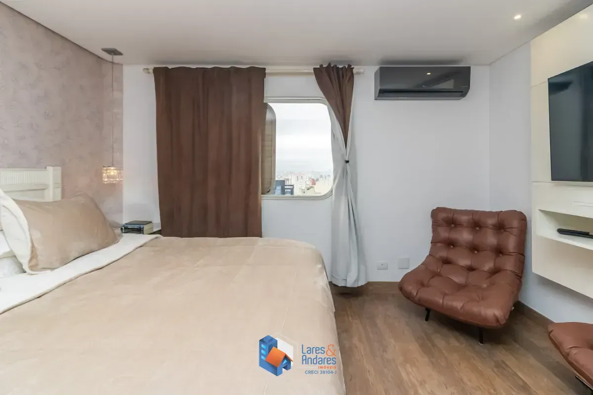 Imagem Apartamento para venda em Aclimação com 3 quartos, sendo 2 suítes, 200m²