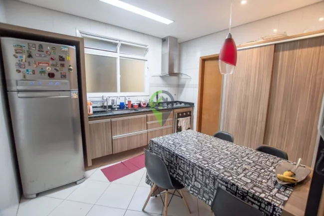 Imagem Casa sobreposta alta duplex com 4 quartos à venda no Campo Grande, em Santos.