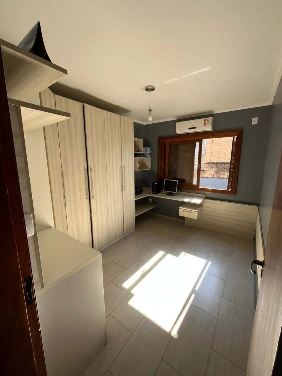 Imagem Sobrado triplex com piscina no Loteamento Nova Ipanema