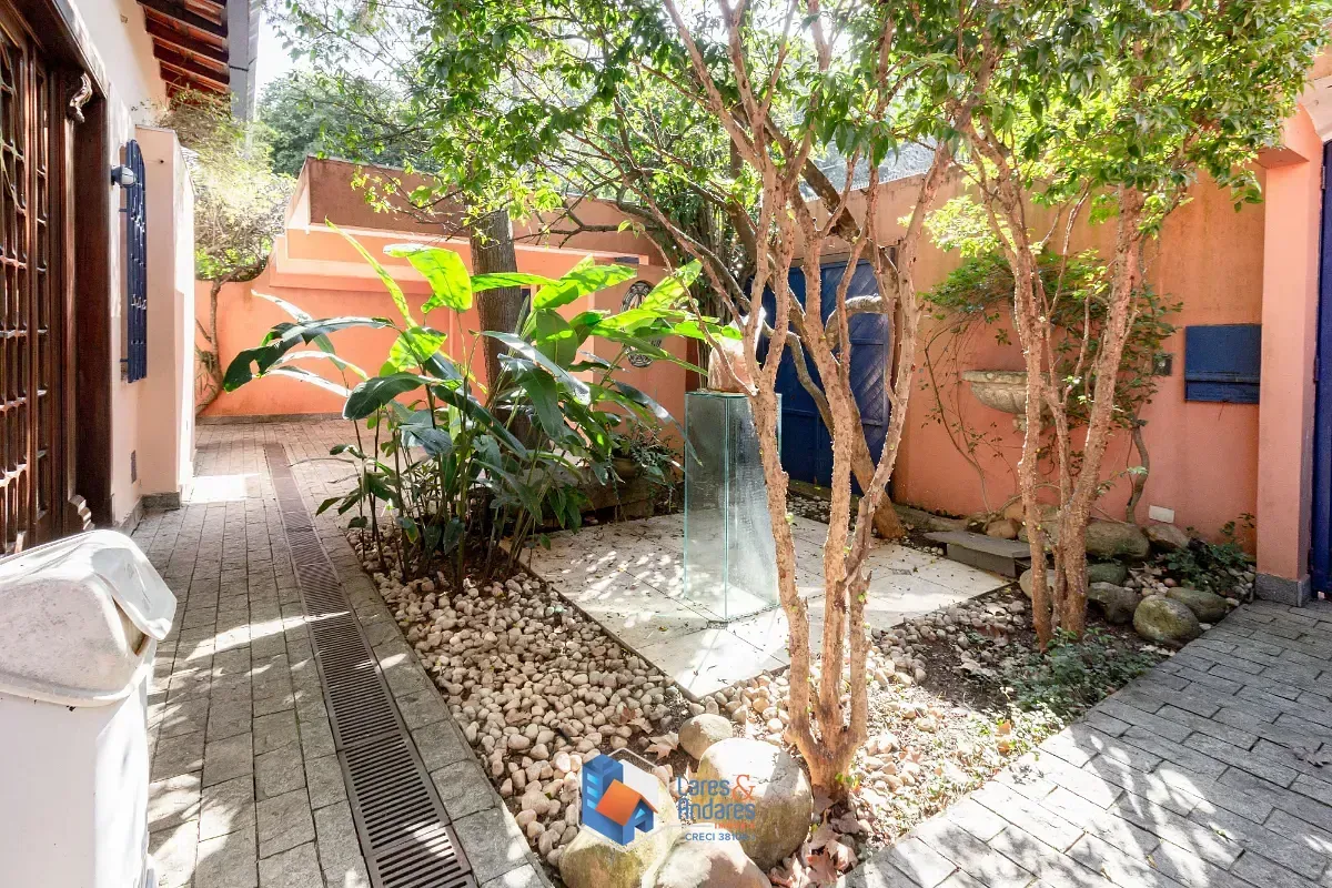Foto do imóvel Sobrado para venda em Sumaré com 3 quartos, sendo 3 suítes, 280m² em Rua Votuporanga