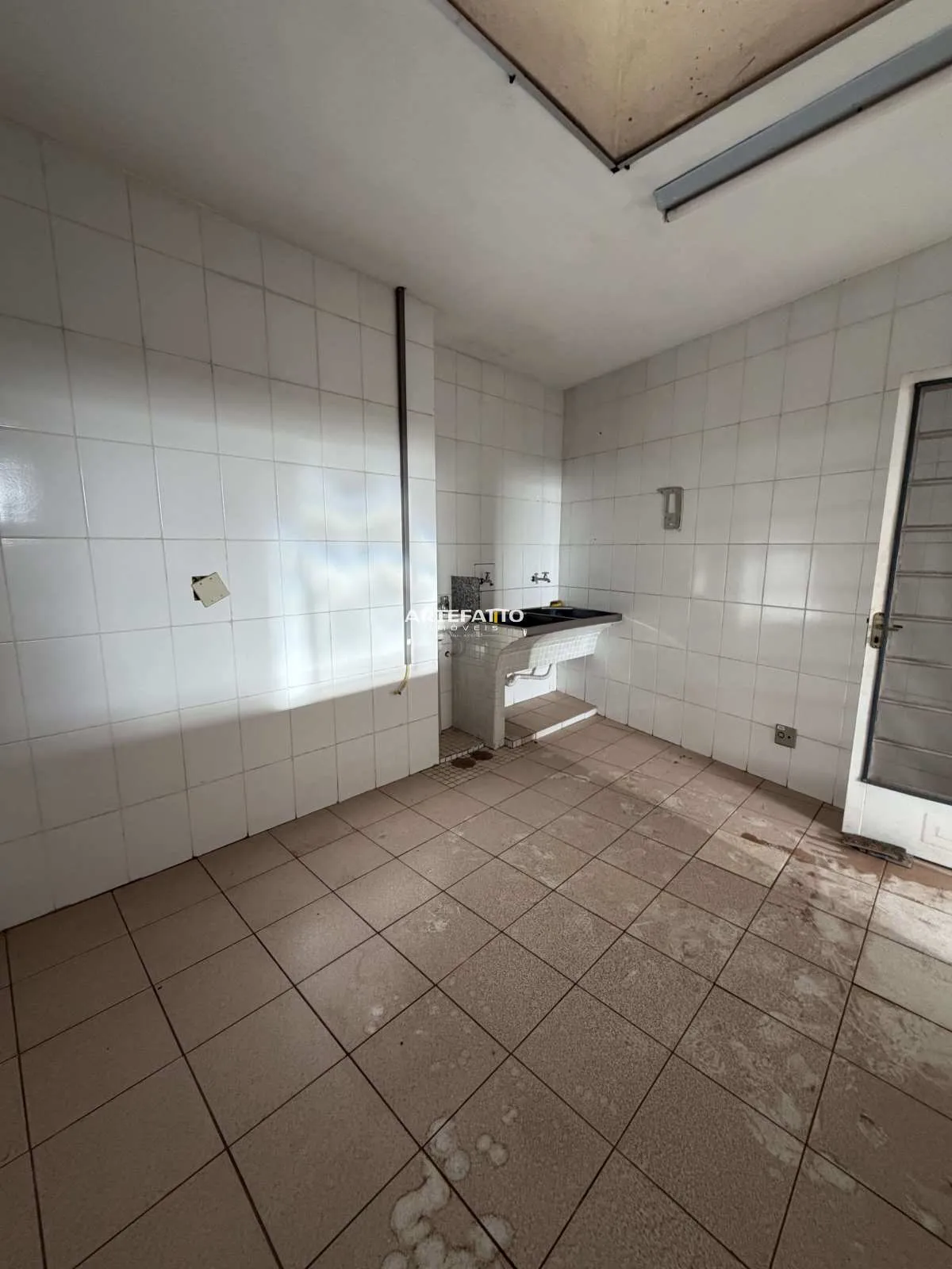 Imagem Barracão à venda em Franca, Centro, 307m2
