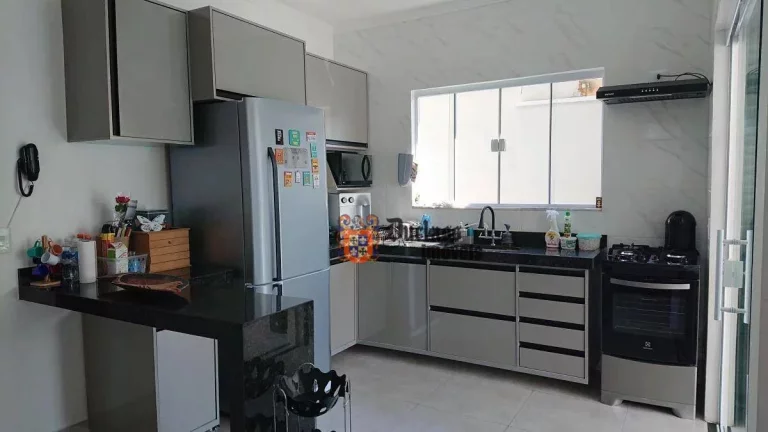 Imagem Casa com 3 dormitórios à venda, 107 m² por R$ 890.000,00 - Massaguaçu - Caraguatatuba/SP