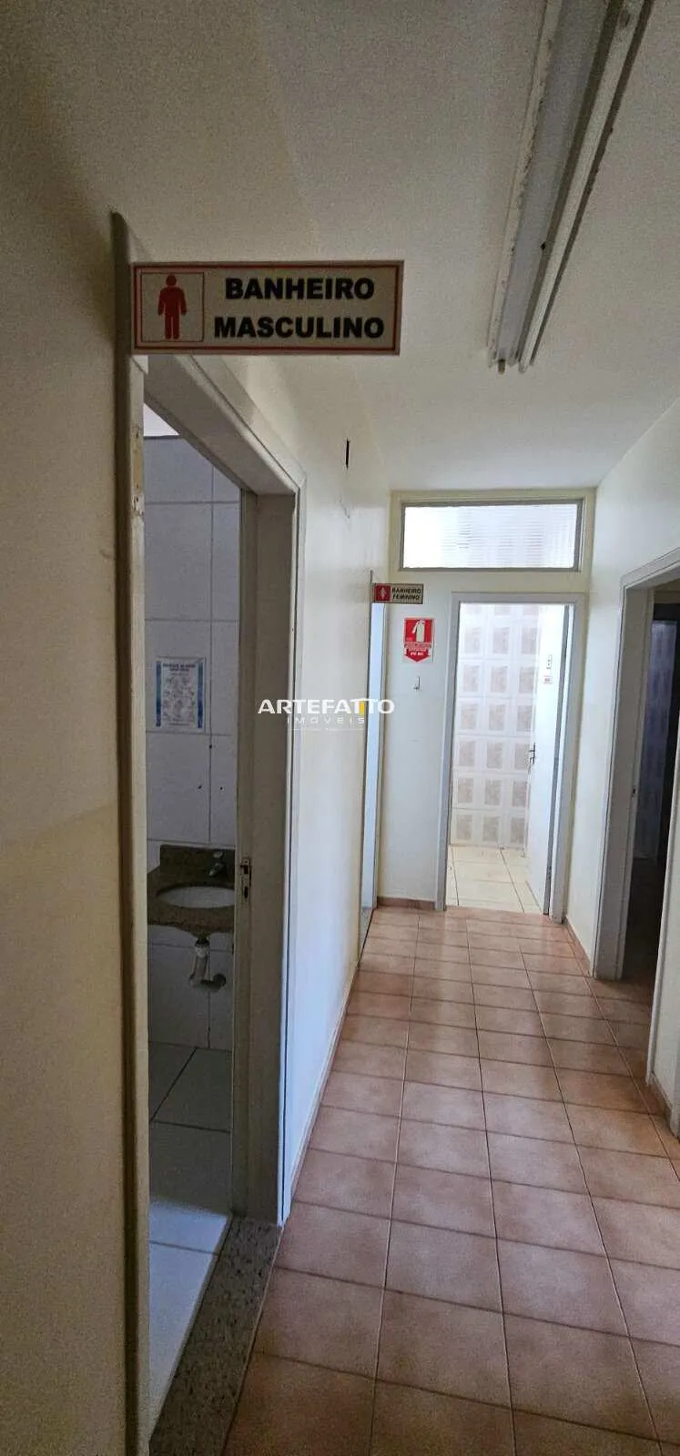 Imagem Prédio comercial à venda em Franca, Centro, 303.45m2