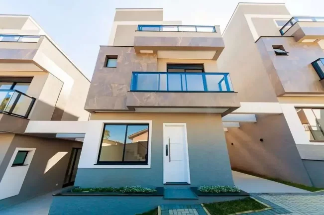 Imagem Sobrados Triplex com 3 quartos Pronto para Morar nas Merces