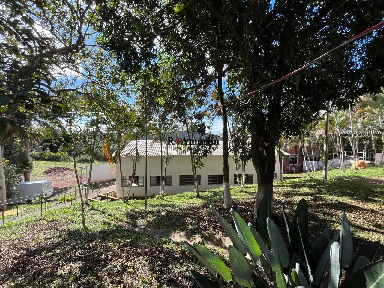 Imagem Área Industrial a venda em Itu/SP com cinco Galpões Industriais