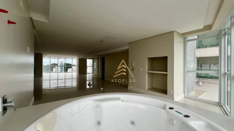 Imagem Apartamento à venda, 228 m² por R$ 6.000.000,00 - Centro - Balneário Camboriú/SC
