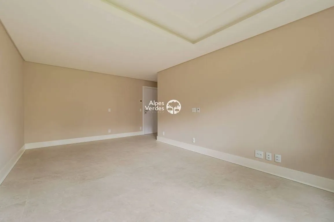 Imagem Vende-se Apartamento em Gramado, Vila Jardim, com 3 quartos
