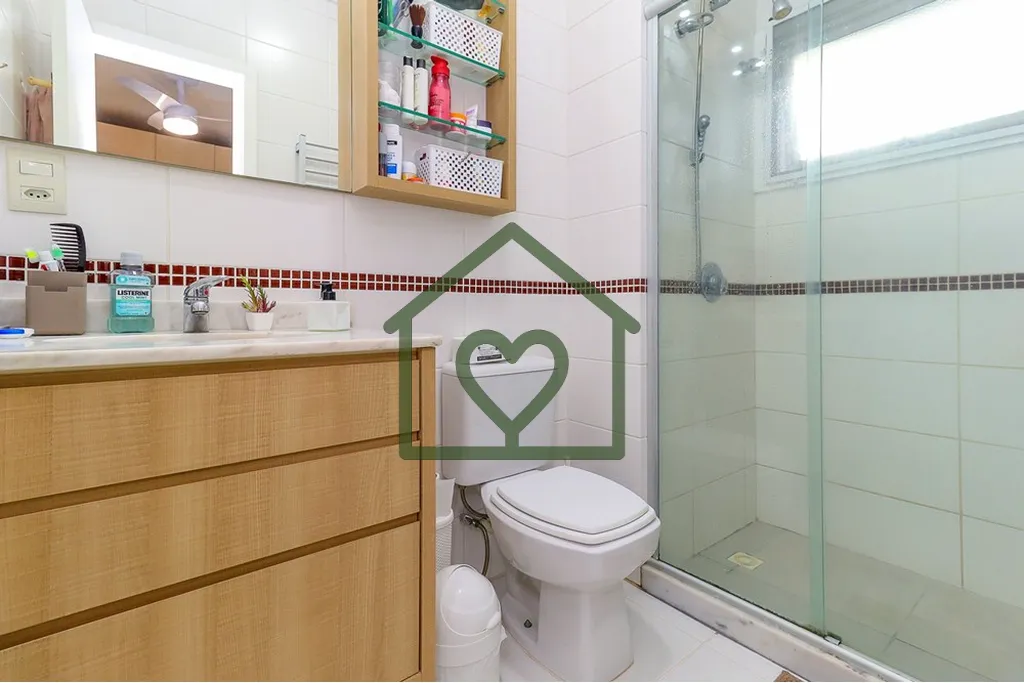 Imagem Casa em condomínio no bairro Nonoai, com 122m² privativos distribuídos em 2 andares. No térreo, ...