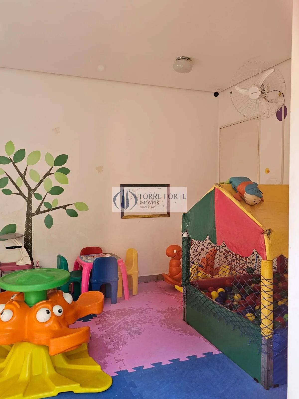 Imagem Lindo Apartamento mobiliado, 2 dormitórios na Vila Ré 