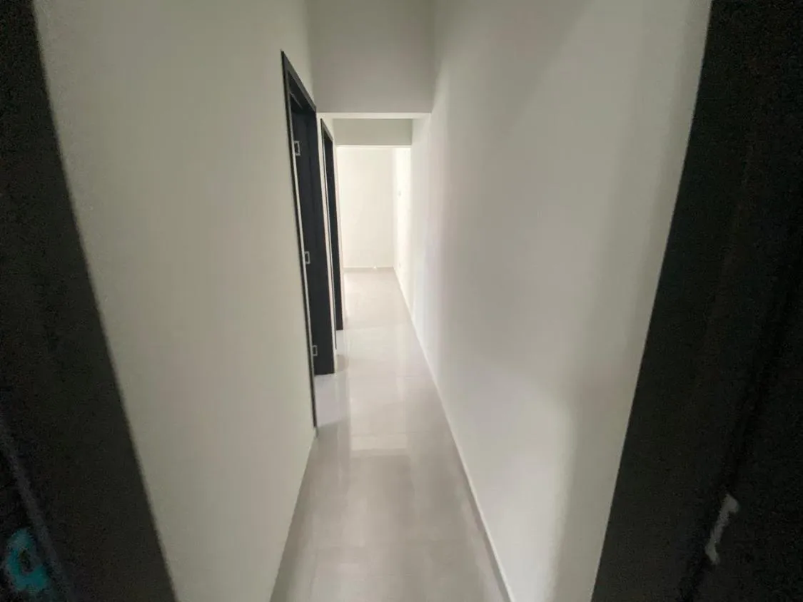 Imagem LINDA CASA NOVA COM PISCINA EM MONGAGUÁ