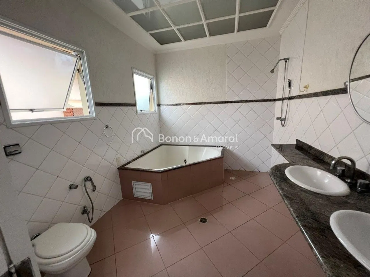 Imagem Casa à Venda no Condomínio Millenium em Valinhos/SP