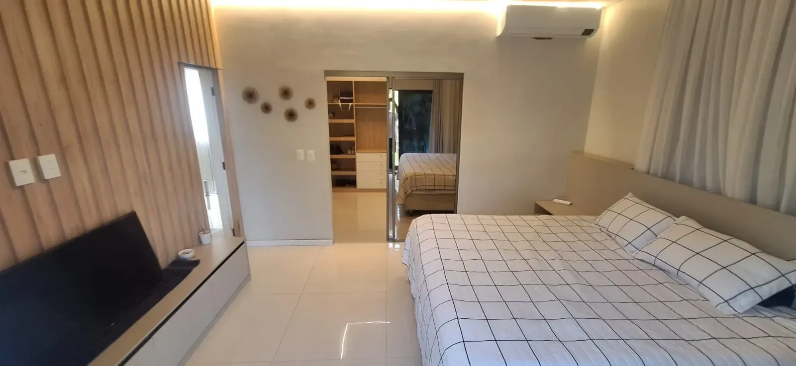Imagem Casa de Condomínio com 3 Quartos à Venda, 420 m² em PIRES FAÇANHA - EUSEBIO