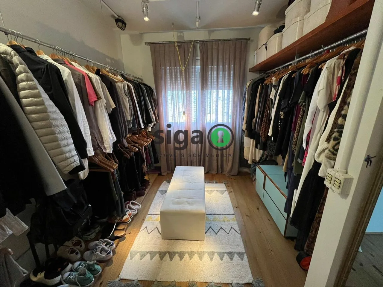 Imagem APARTAMENTO 233M² PARA VENDA E LOCACAO MOBILIADO COM 2 DORMITORIOS NO CAMPO BELO