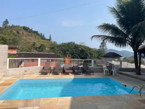 Imagem Sobrado com 4 suítes à venda por R$ 950.000 - Perequê-Mirim - Ubatuba/SP