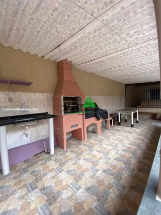 Imagem Casa para Venda em Peruíbe, Vila Erminda, 3 dormitórios, 1 suíte, 1 banheiro, 3 vagas