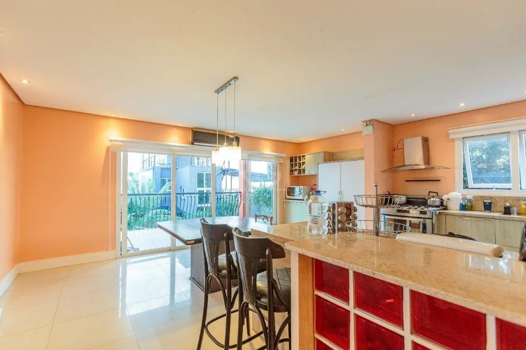 Imagem Casa de 498m², bairro Teresópolis