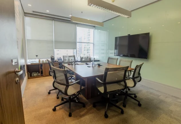 Imagem Conjunto Comercial com 878m2 na Vila Olímpia.