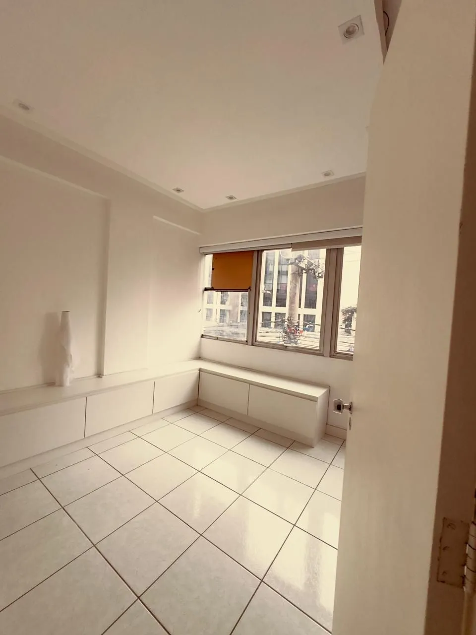 Imagem MÁFFER IMÓVEIS VENDE | EXCELENTE SALA COMERCIAL NA AV. CRISTÓVÃO COLOMBO