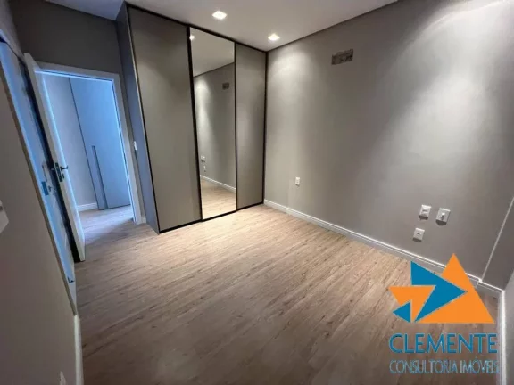Imagem Excelente casa Linear no Alphaville