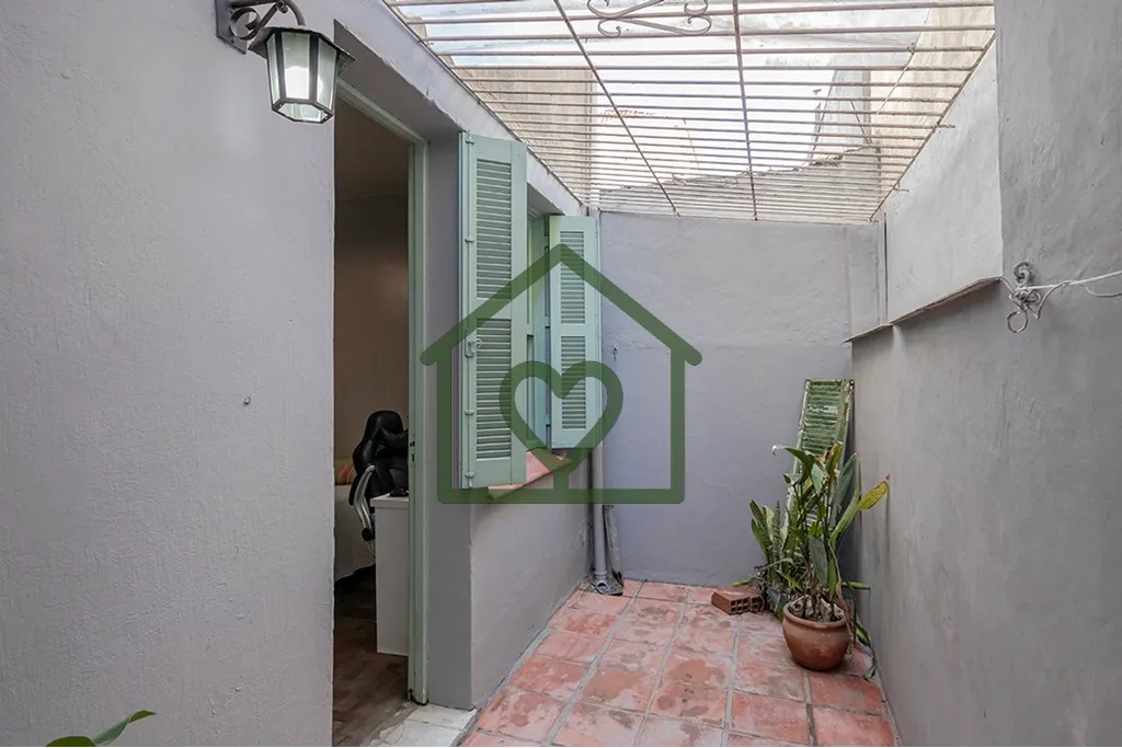 Imagem Descubra o apartamento ideal localizado no coração do bairro Rio Branco. Este acolhedor apartament...