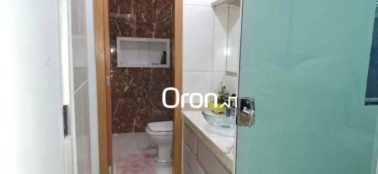 Imagem Sobrado à venda, 107 m² por R$ 650.000,00 - Setor Faiçalville - Goiânia/GO