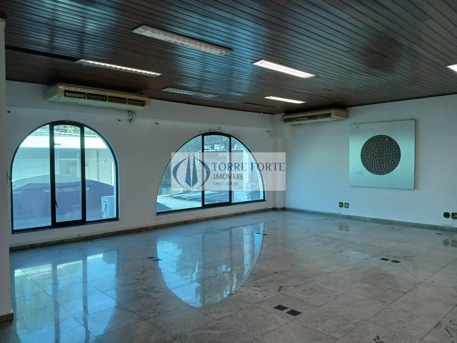 Imagem Linda casa comercial no Jardim Everest