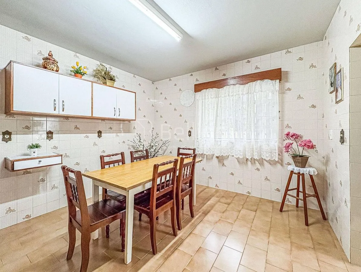 Imagem Casa com amplo terreno e potencial residencial/comercial no Centro de Rio dos Cedros