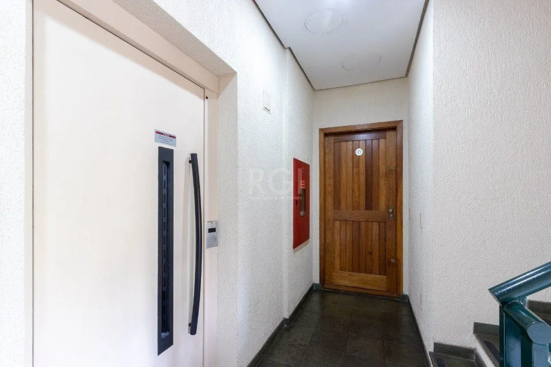 Imagem Cobertura para Venda - 157.05m², 2 dormitórios, 2 vagas - Tristeza