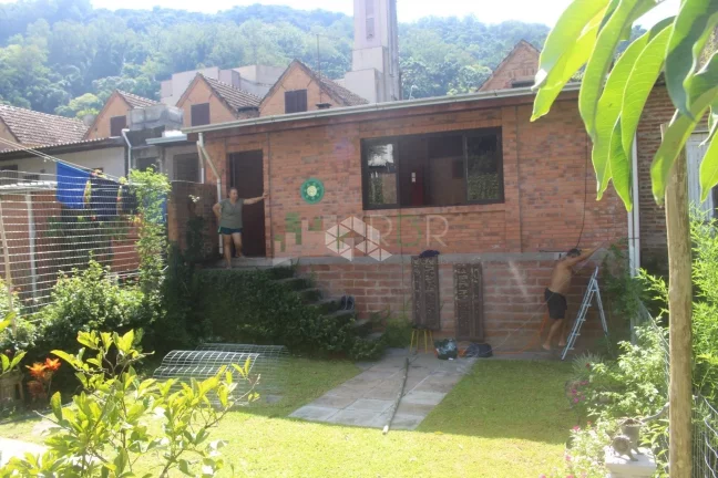 Imagem Casa histórica na Vila do Operários com 3 quartos para Venda no bairro Galópolis em Caxias do Sul