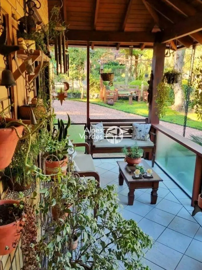 Imagem Vende-se Casa no Jardim dos Pinheiros, com 04 dormitórios