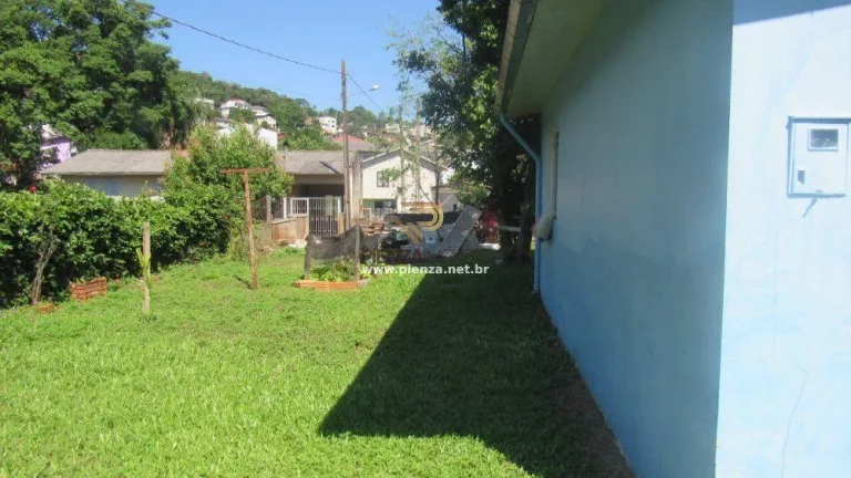 Imagem Casa para Venda em Concórdia, Das Nações, 3 dormitórios, 2 banheiros