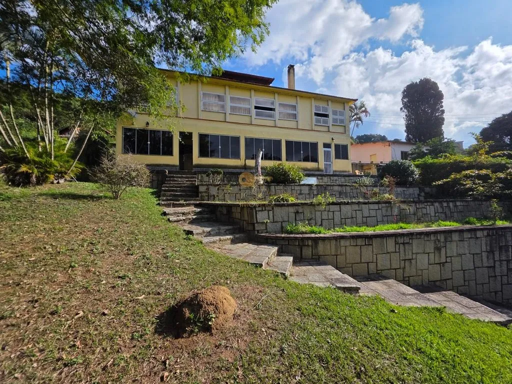Foto do imóvel Casa para Venda em Teresópolis / RJ em Rua Almeida Júnior