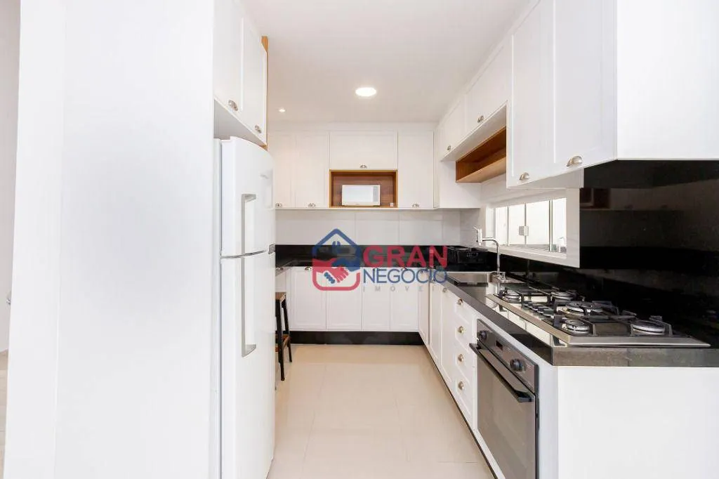 Imagem Sobrado com 3 dormitórios à venda - Iguaçu - Fazenda Rio Grande/PR