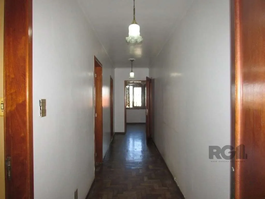 Imagem Casa de 250m², bairro Josefa Barreto