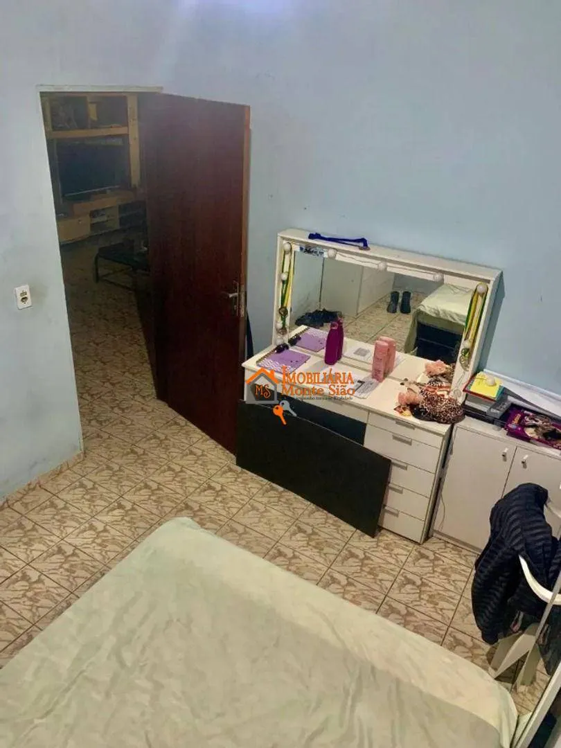 Imagem Sobrado com 3 dormitórios à venda, 430 m² por R$ 852.000,00 - Cidade Soberana - Guarulhos/SP