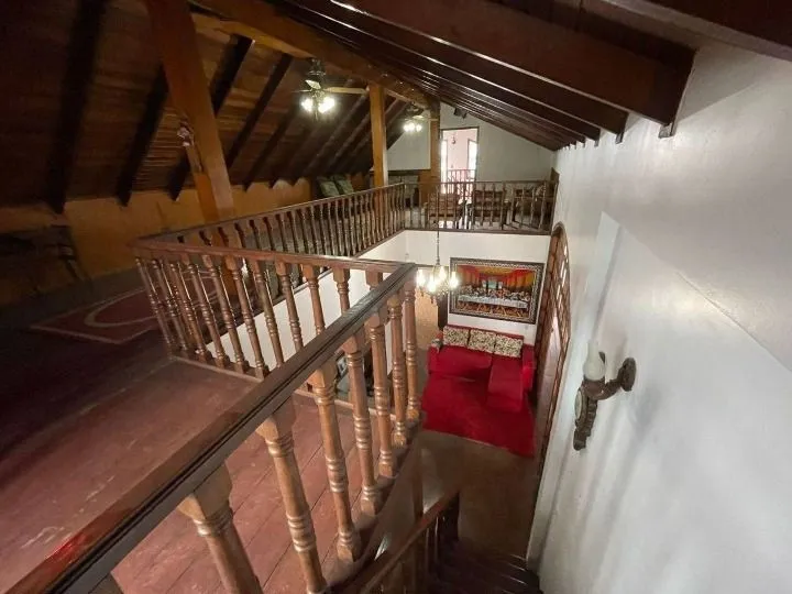 Imagem Vendo Sobrado Residencial com 4 Quartos e Suíte