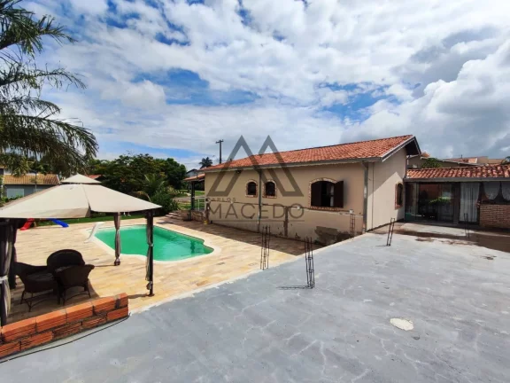 Imagem Casa Térrea com amplo espaço 4 dormitórios - Ninho Verde 1 - Porangaba/SP