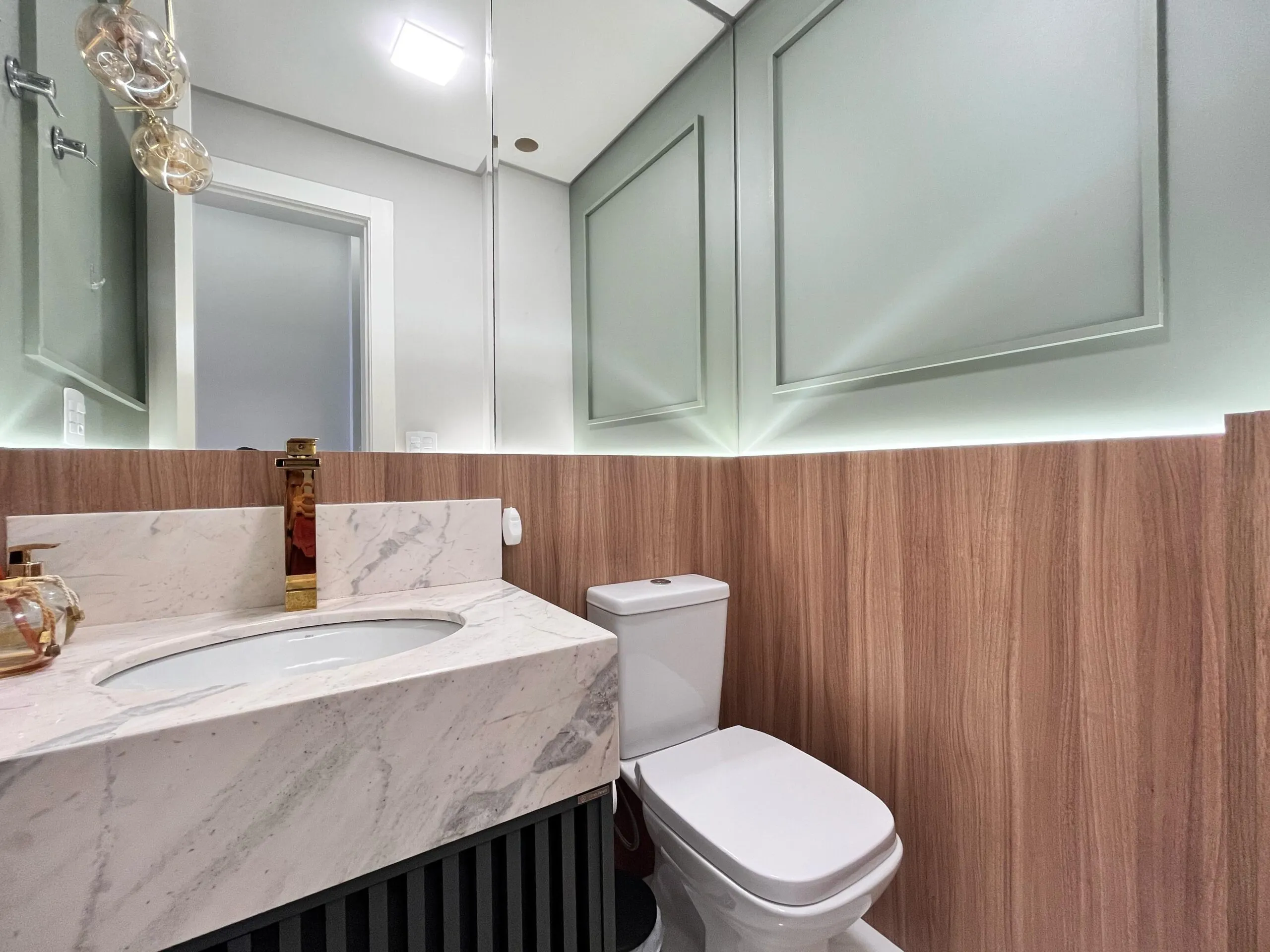 Imagem Apartamento com vista para o mar à venda com 185m2 por R$ 5.500.000,00