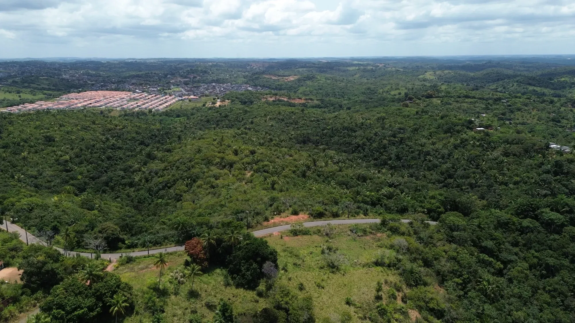 Imagem Terreno à Venda, 544000 metros em Centro - Simões Filho