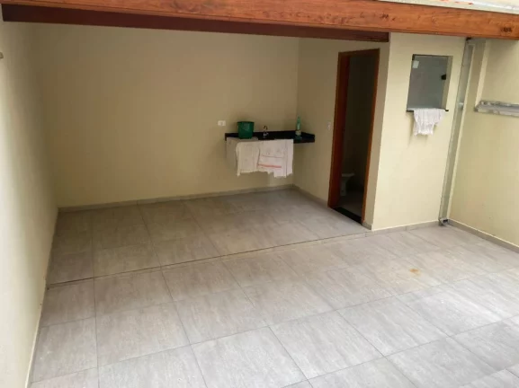 Imagem Casa com 03 Dormitórios à Venda no Jardim das Indústrias - SJCampos SP