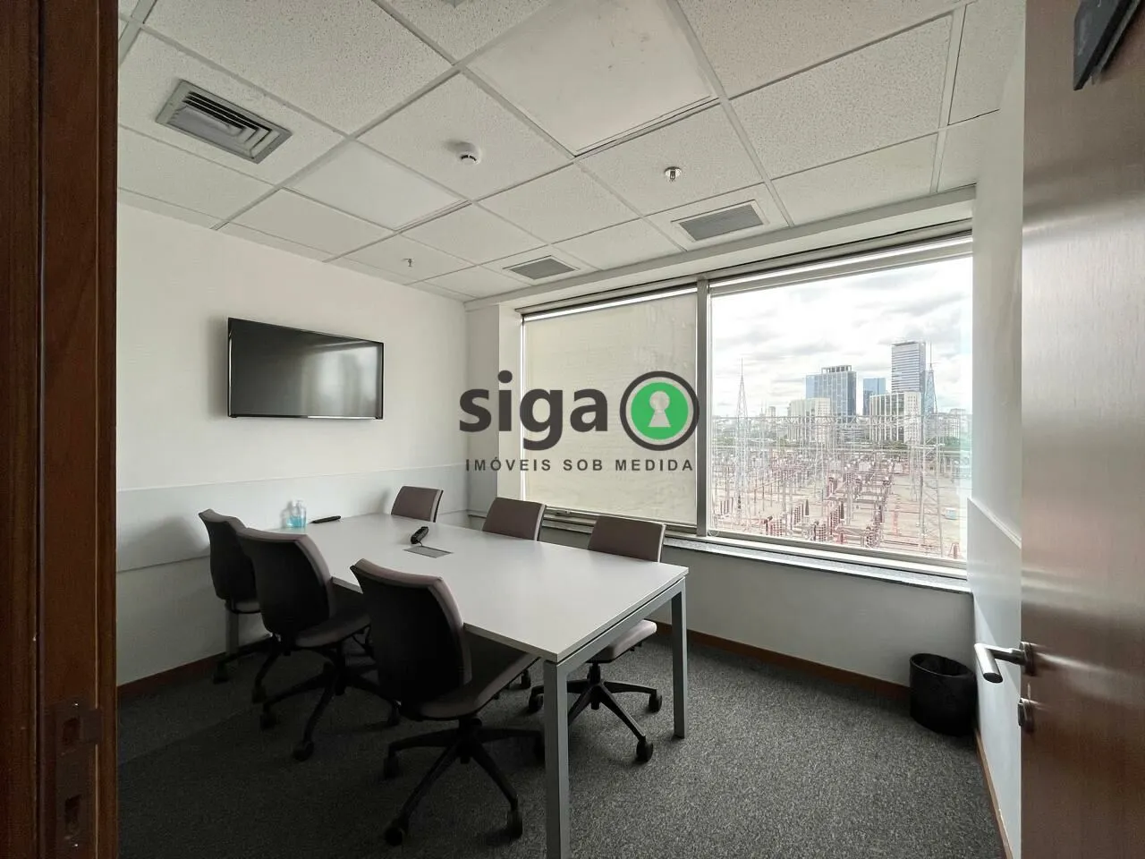 Imagem CONJUNTO COMERCILA COM 551 M² MOBILIADO PARA LOCAÇÃO NO BROOKLIN