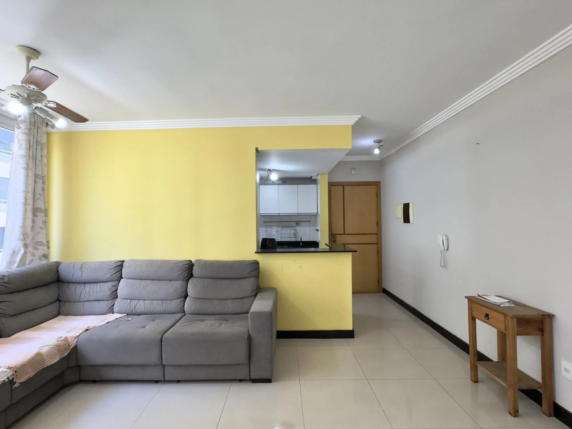 Imagem APARTAMENTO 2 DORMITÓRIOS, SENDO 1 SUÍTE COM VAGA DE GARAGEM NO BAIRRO SANTANA