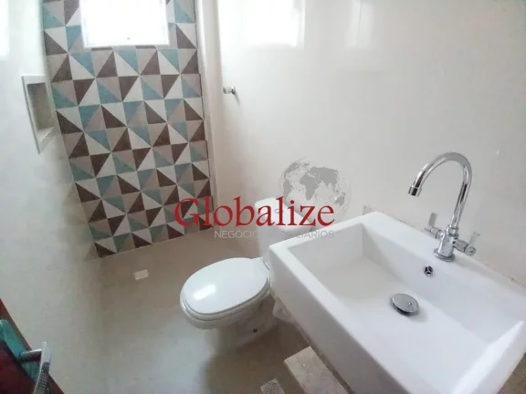 Imagem Casa Sobreposta à venda com 140m², 3 quartos, 1 suíte, closet e vaga para 2 carros por R$1.099.000,00