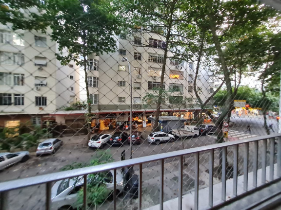Imagem Apartamento com 3 Quartos à Venda, 220 m²em Copacabana - Rio de Janeiro